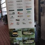 Auf dem Banner sieht man alle Sponsoren für das Sozialmobil.